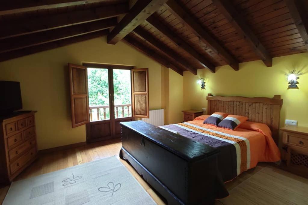 Вілла Casa El Vinadal Arguebanes Екстер'єр фото