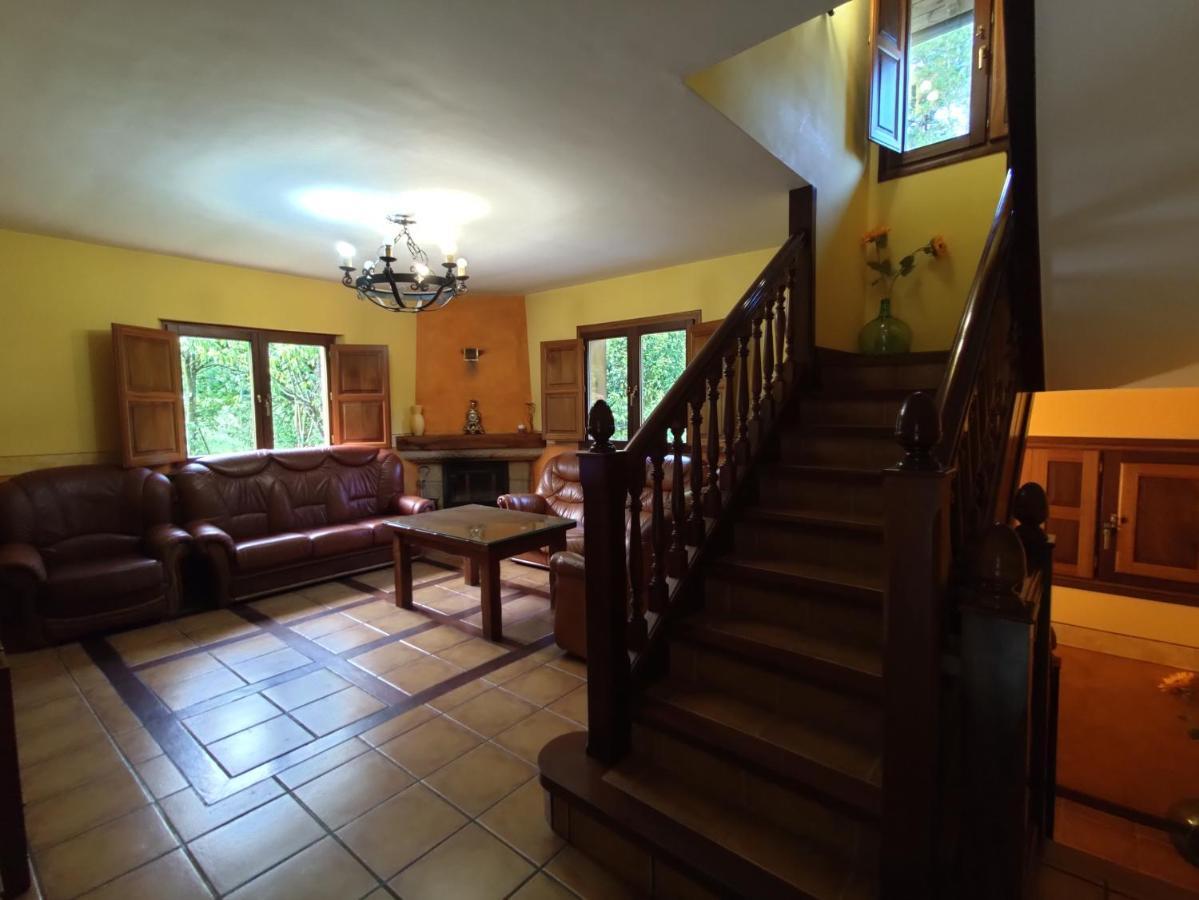Вілла Casa El Vinadal Arguebanes Екстер'єр фото